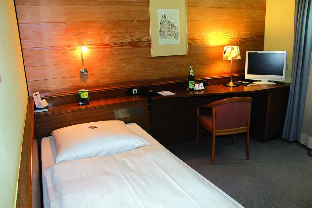 Hotel Alexander Koln Frechen Kültér fotó